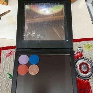 Younique mirror palette